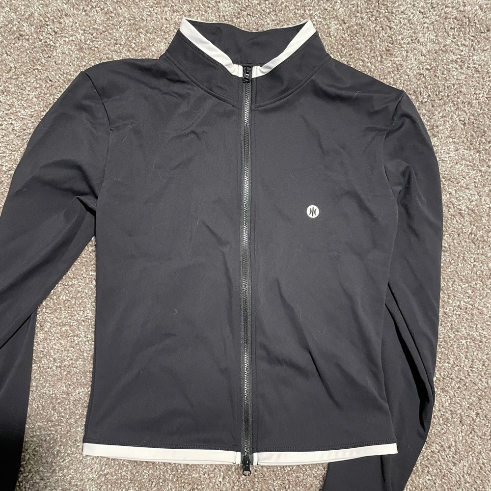 Astoria LUXE BALANCE Staple Sports Crop Zip Up Jacket Black white size L NWOT